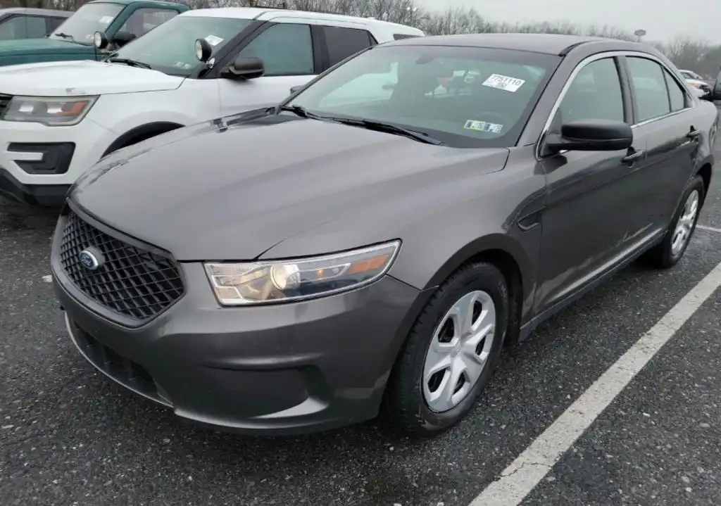 2015 Ford Taurus's photo