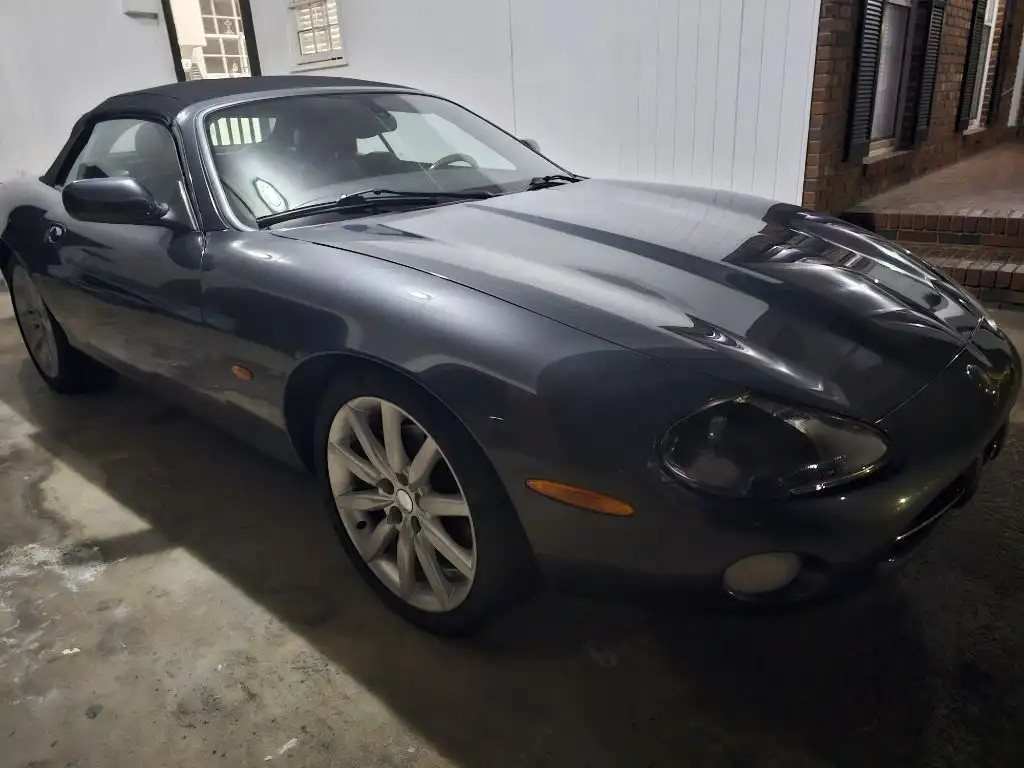 2004 Jaguar XK XK8's photo