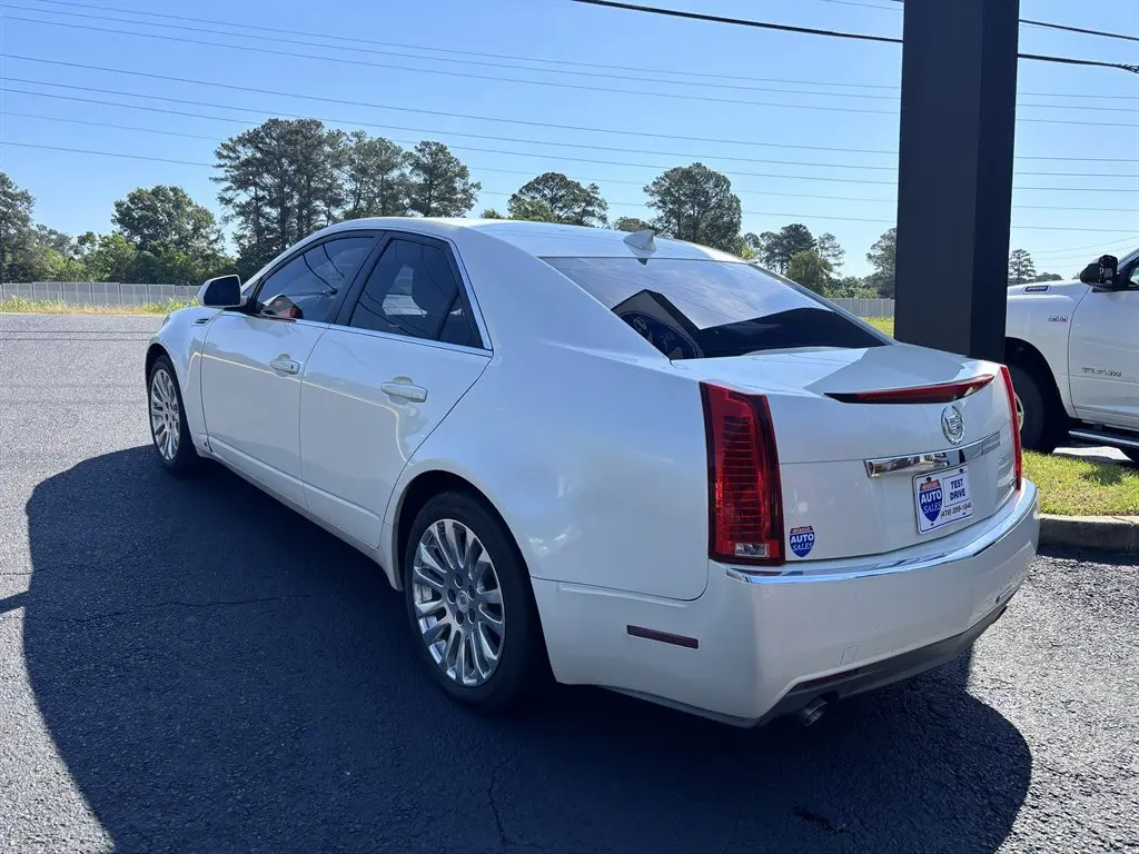 2005 Cadillac CTS Base photo 3