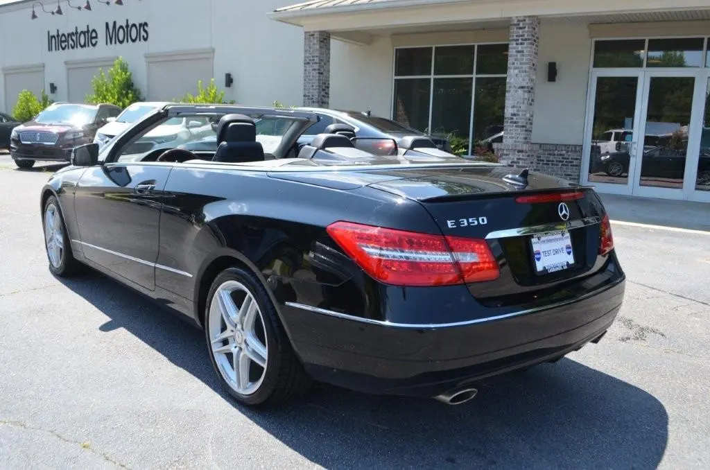 2011 Mercedes-Benz E-Class E350 photo 3