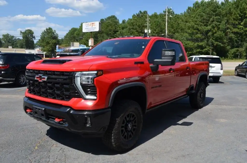 2025 Chevrolet Silverado HD ZR2 4WD Crew Cab Standard Box's photo