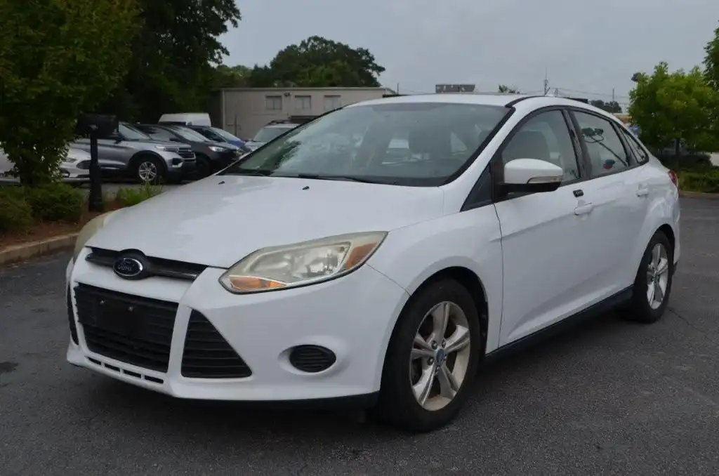 2014 Ford Focus Sedan SE's photo