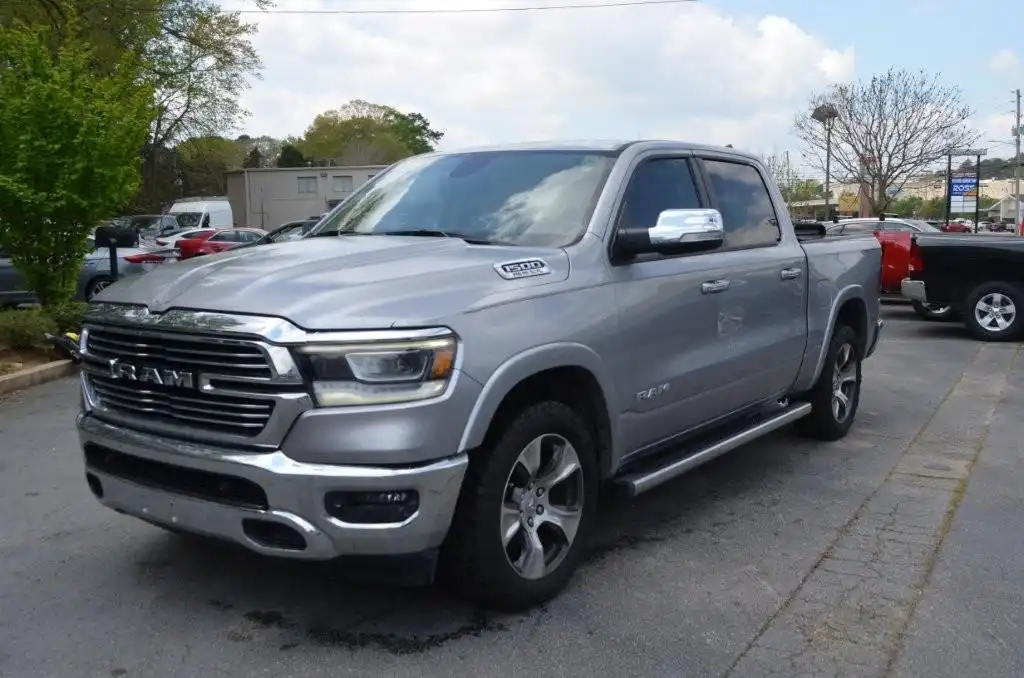 2019 RAM 1500 Laramie 4WD Crew Cab 5'7's photo