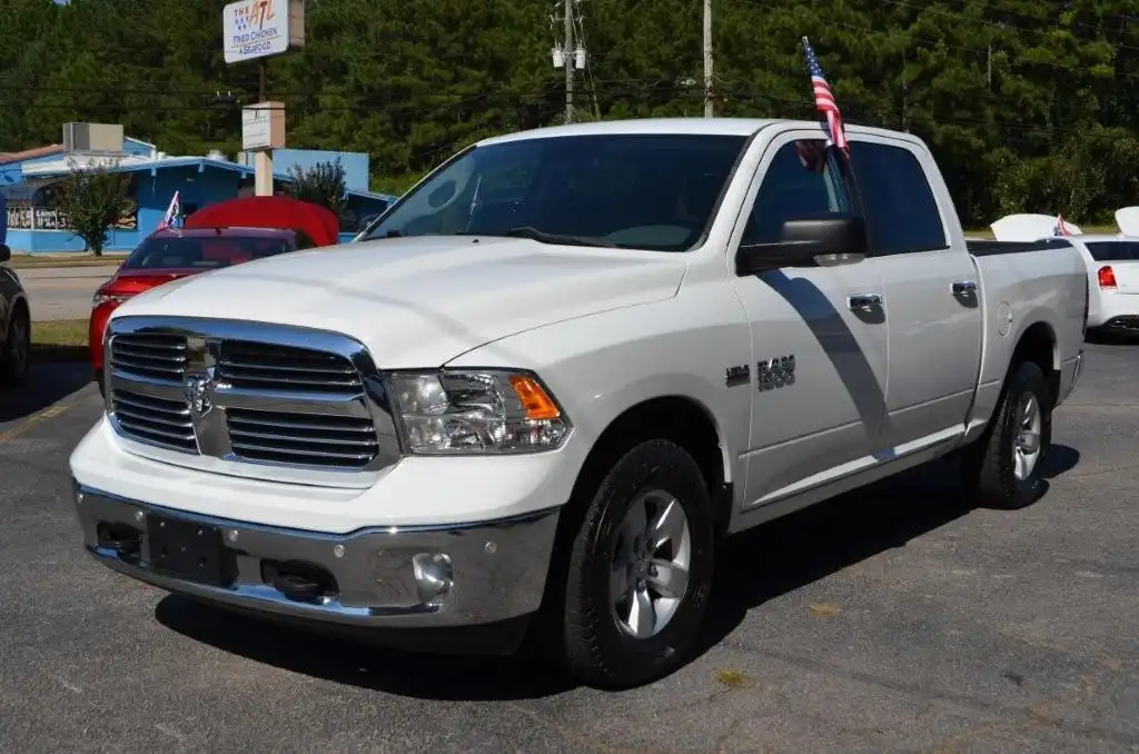 2015 RAM 1500 Big Horn/Lone Star 4WD Crew Cab's photo