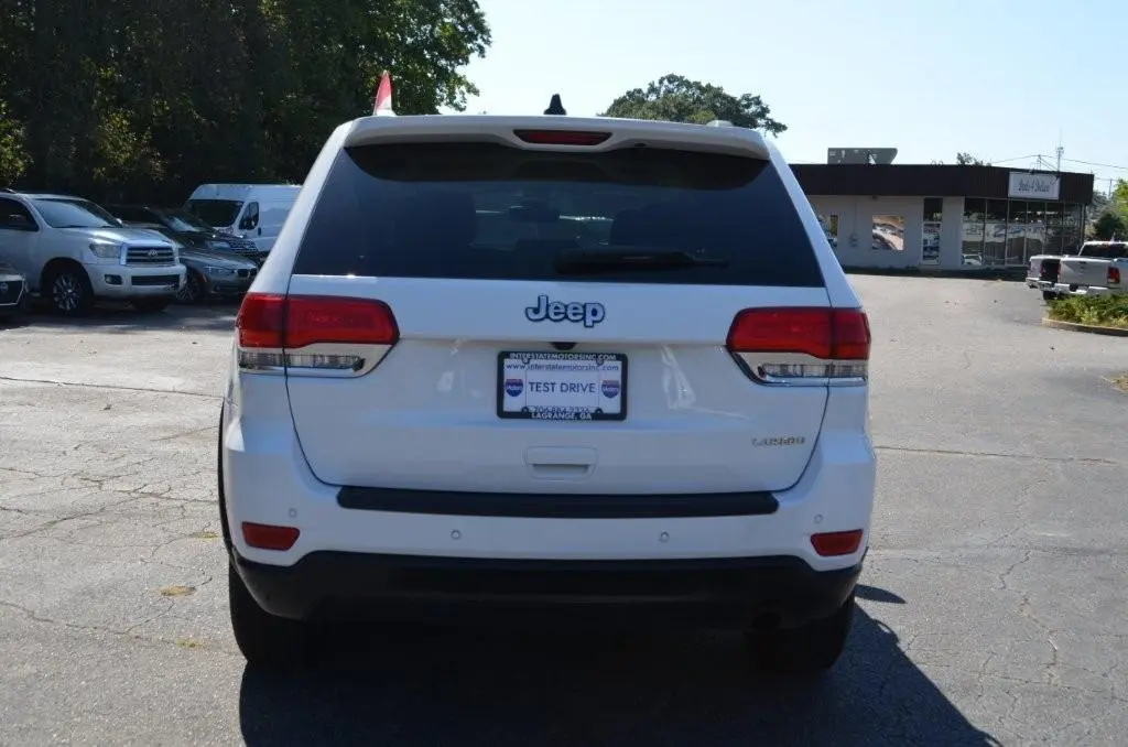 2017 Jeep Grand Cherokee Laredo E photo 4