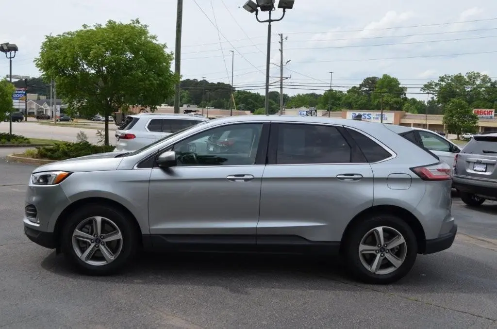 2022 Ford Edge SEL AWD photo 3