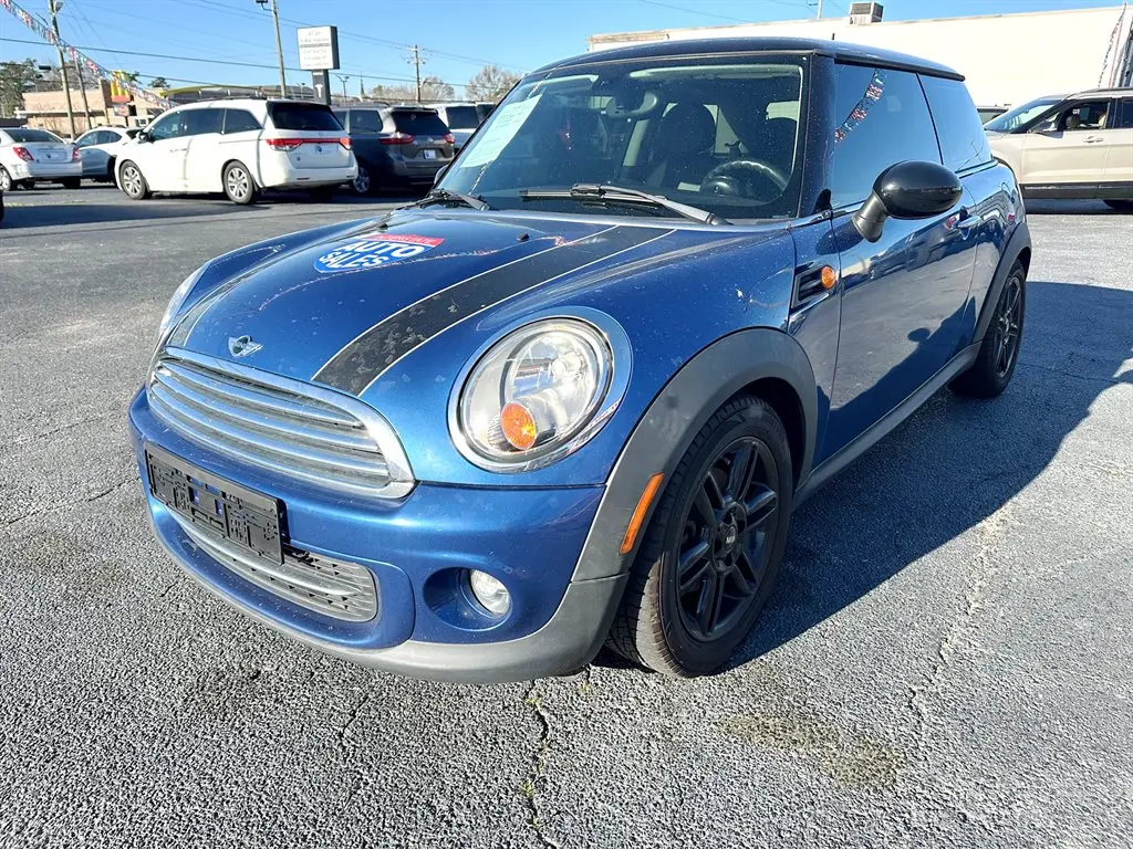 2013 MINI Cooper Base photo 3