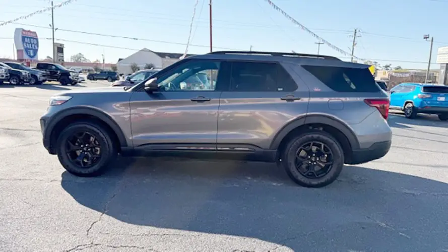 2022 Ford Explorer TIMBERLINE 4WD photo 4