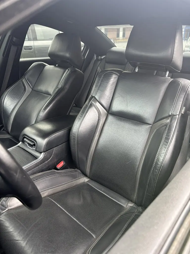 2020 Dodge Charger SXT photo 4