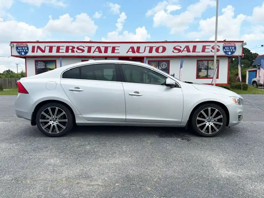 2018 Volvo S60 T5 AWD Inscription's photo