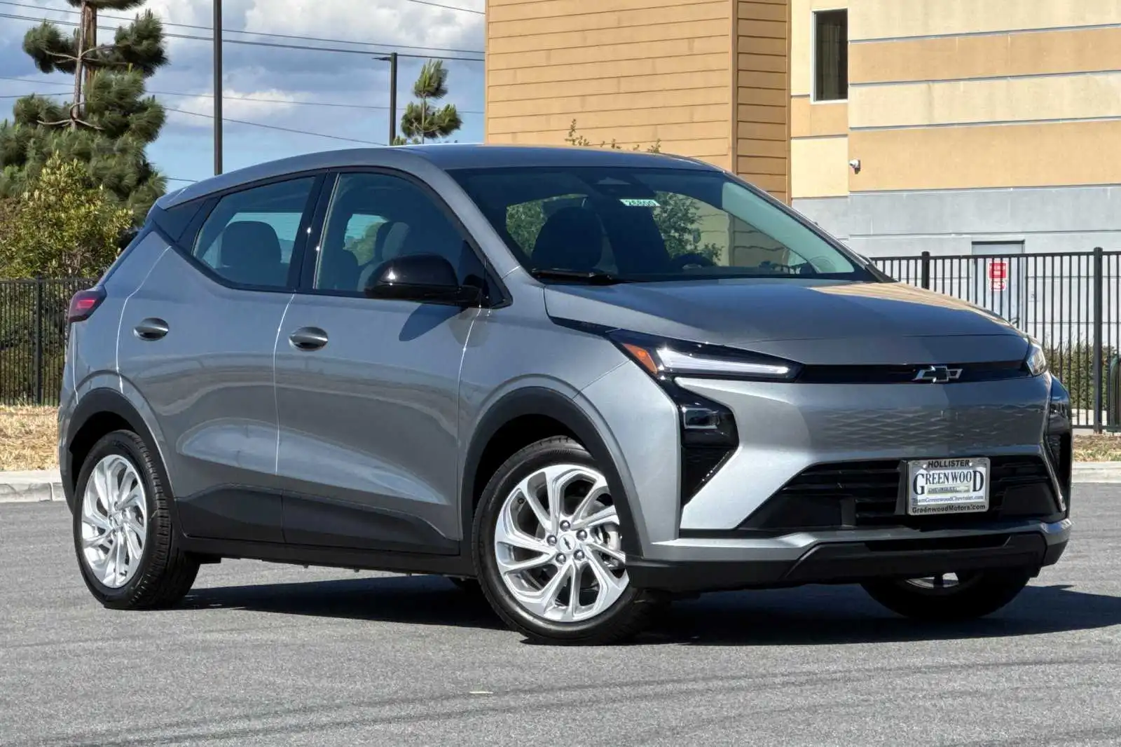 2027 Chevrolet Bolt EV LT Auto's photo