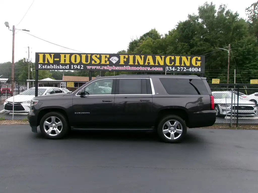 2017 Chevrolet Suburban LT 2WD 1500's photo