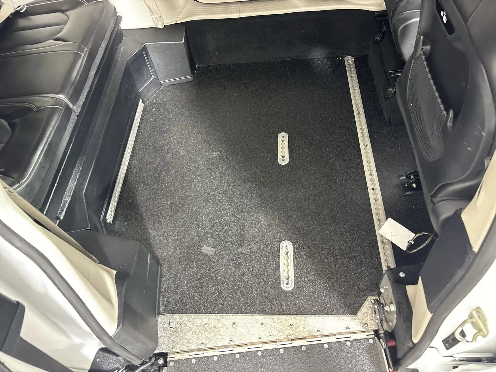 2023 Chrysler Pacifica Touring L photo 5