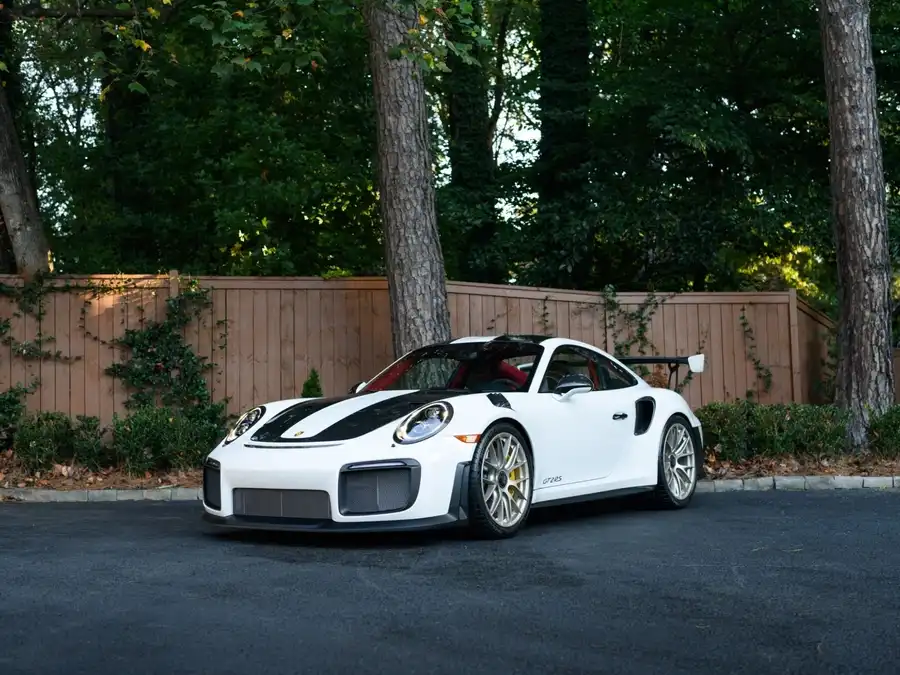 2018 Porsche 911 GT2 RS's photo