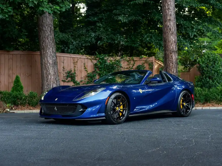 2022 Ferrari 812 Base's photo