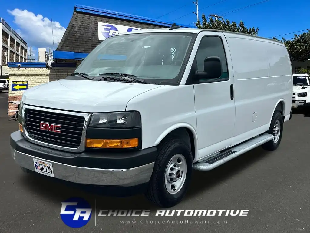 2025 GMC Savana 2500's photo