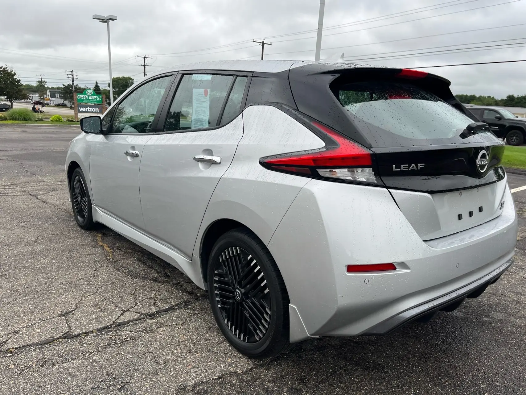 2023 Nissan Leaf SV Plus photo 3