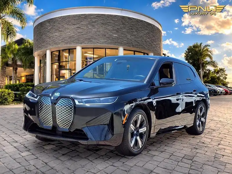 2023 BMW iX xDrive50's photo