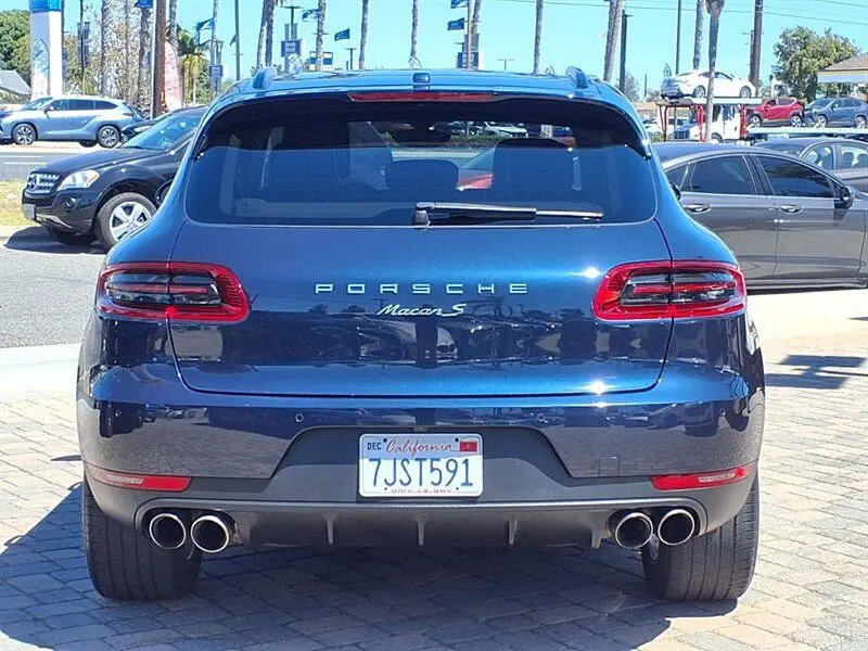 2015 Porsche Macan S photo 3