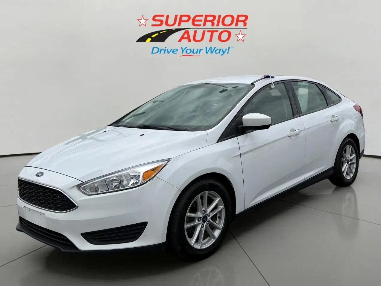 2018 Ford Focus Sedan SE photo 1