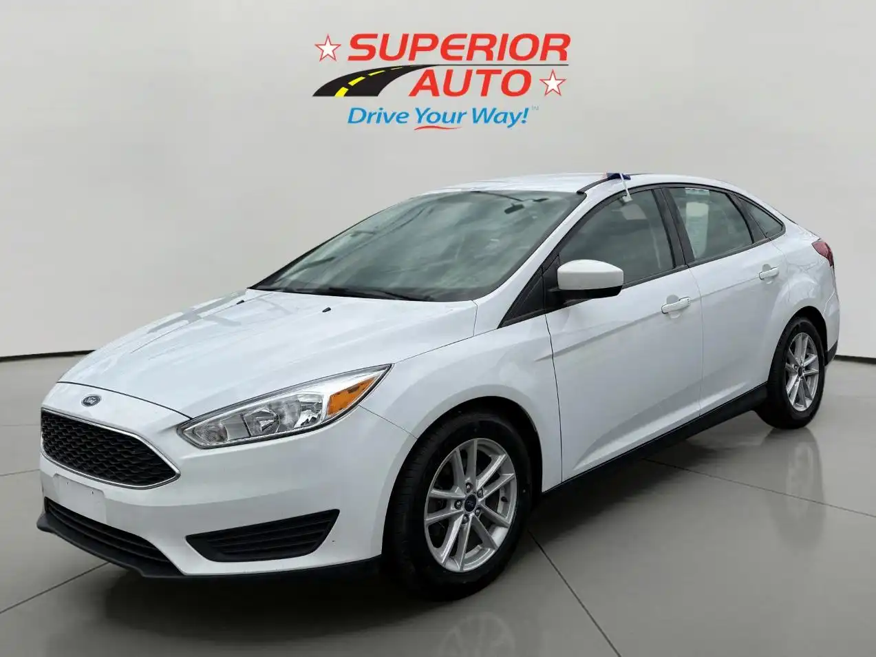 2018 Ford Focus Sedan SE's photo