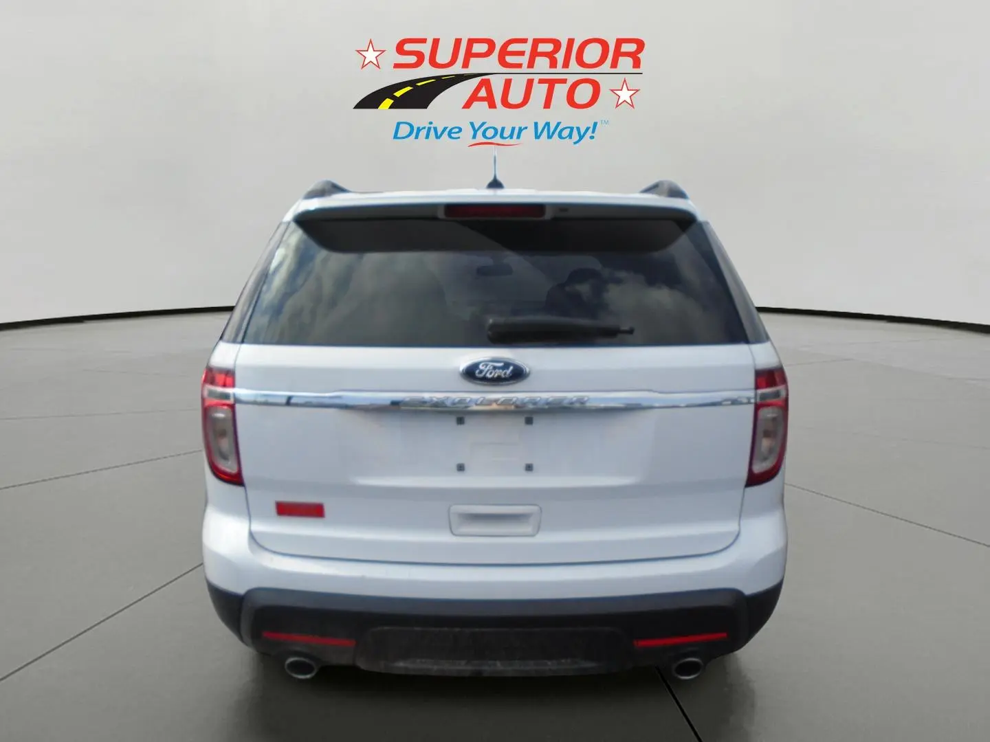 2015 Ford Explorer Base photo 4