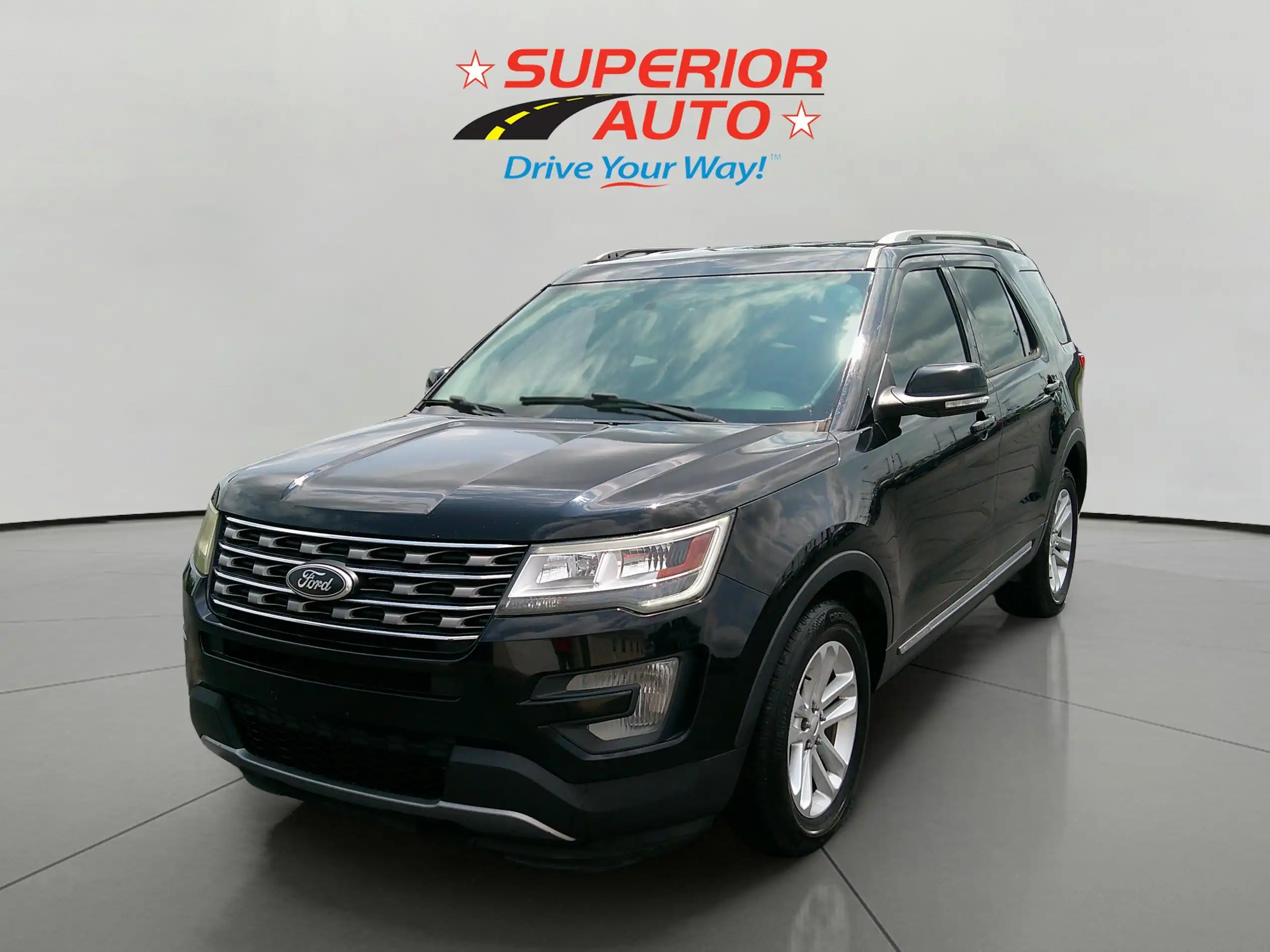 2017 Ford Explorer XLT FWD's photo