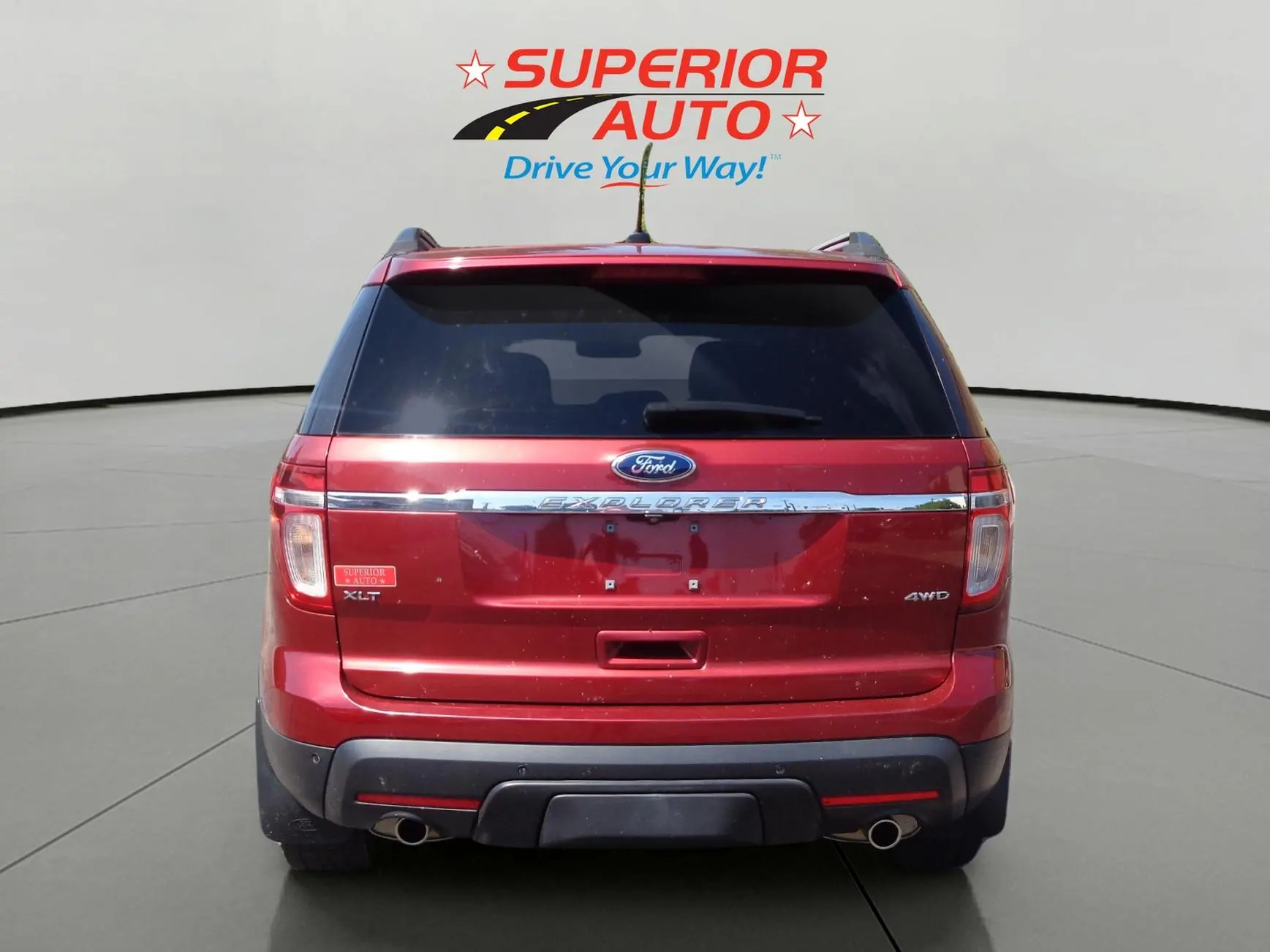 2015 Ford Explorer XLT 4x4 photo 4
