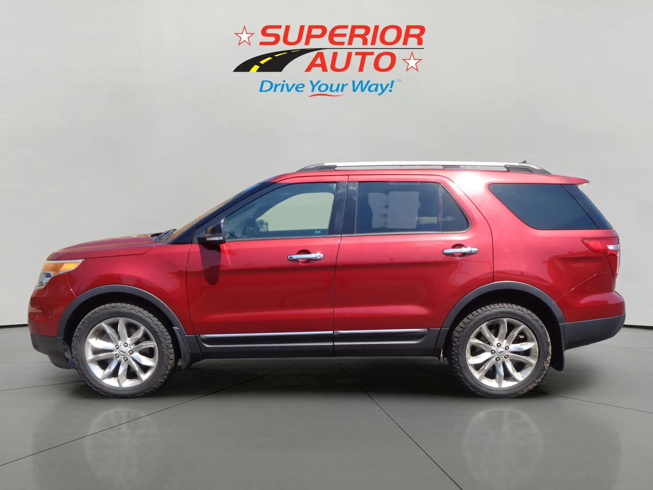 2015 Ford Explorer XLT 4x4 photo 3