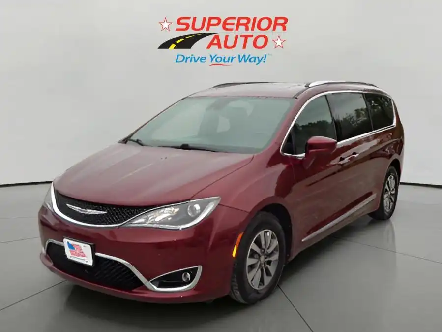 2020 Chrysler Pacifica Touring L Plus 35th Anniversary's photo