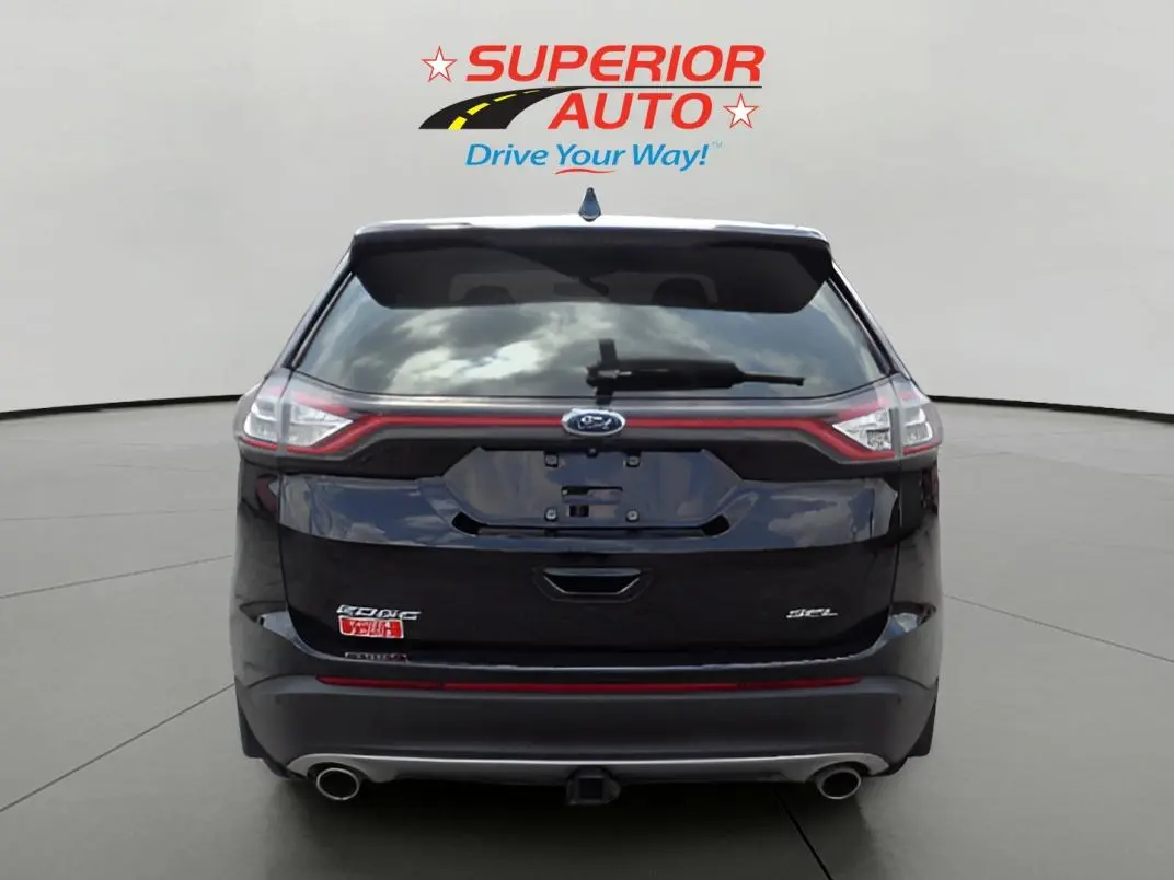 2017 Ford Edge SEL photo 4