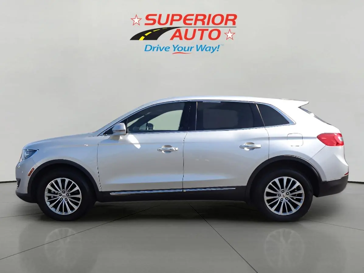 2017 Lincoln MKX Select AWD photo 3