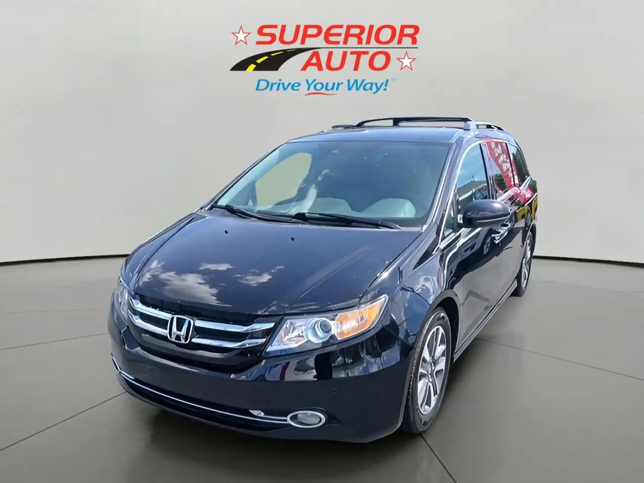 2015 Honda Odyssey Touring's photo