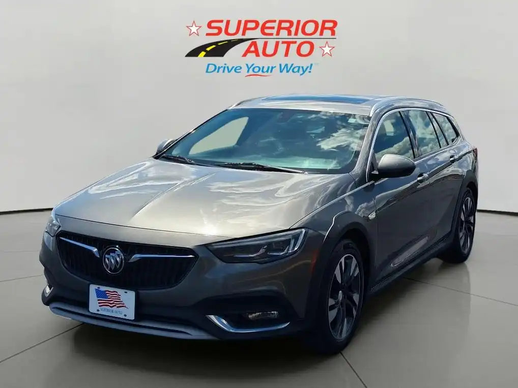 2018 Buick Regal Essence AWD's photo