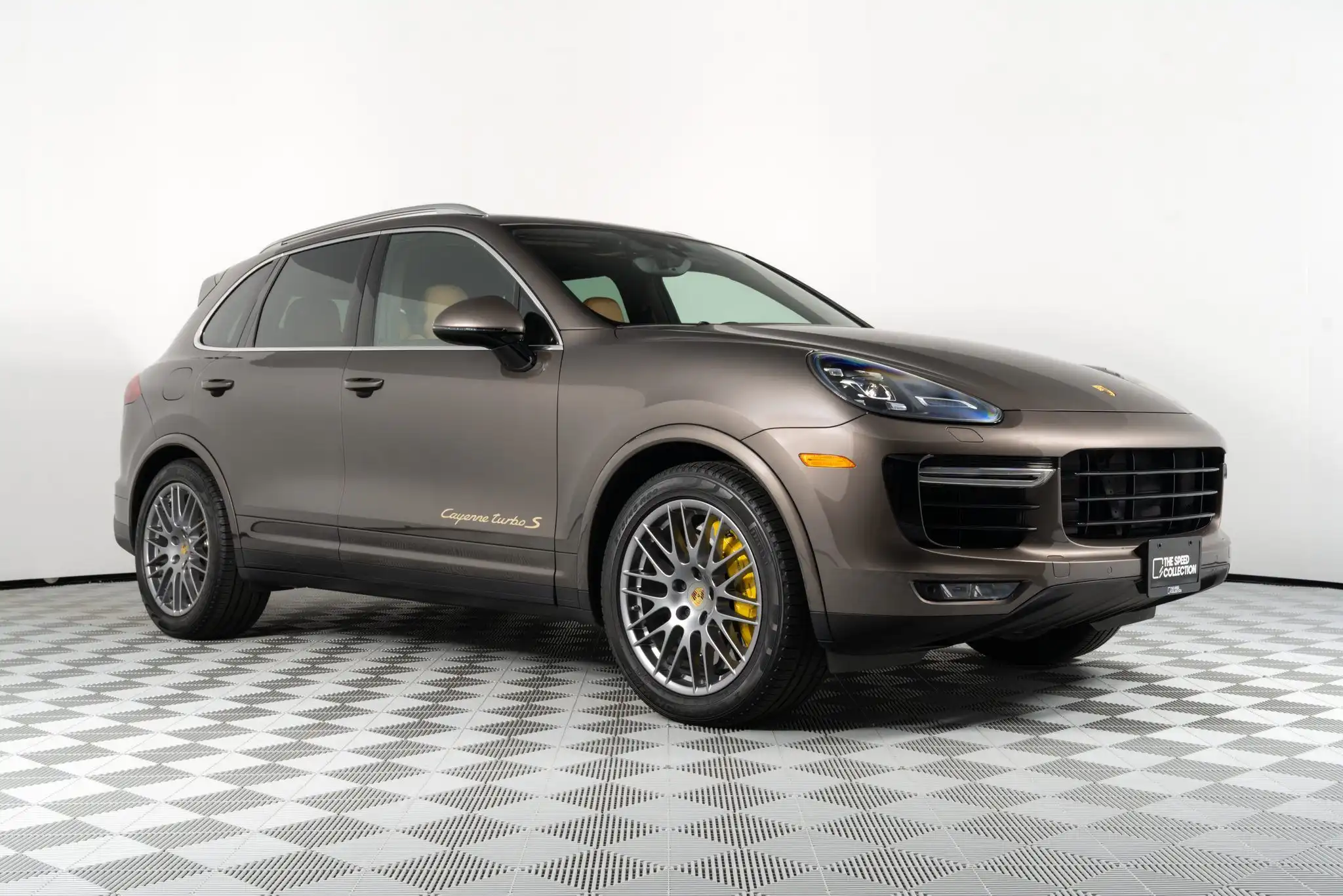 2016 Porsche Cayenne Turbo S's photo