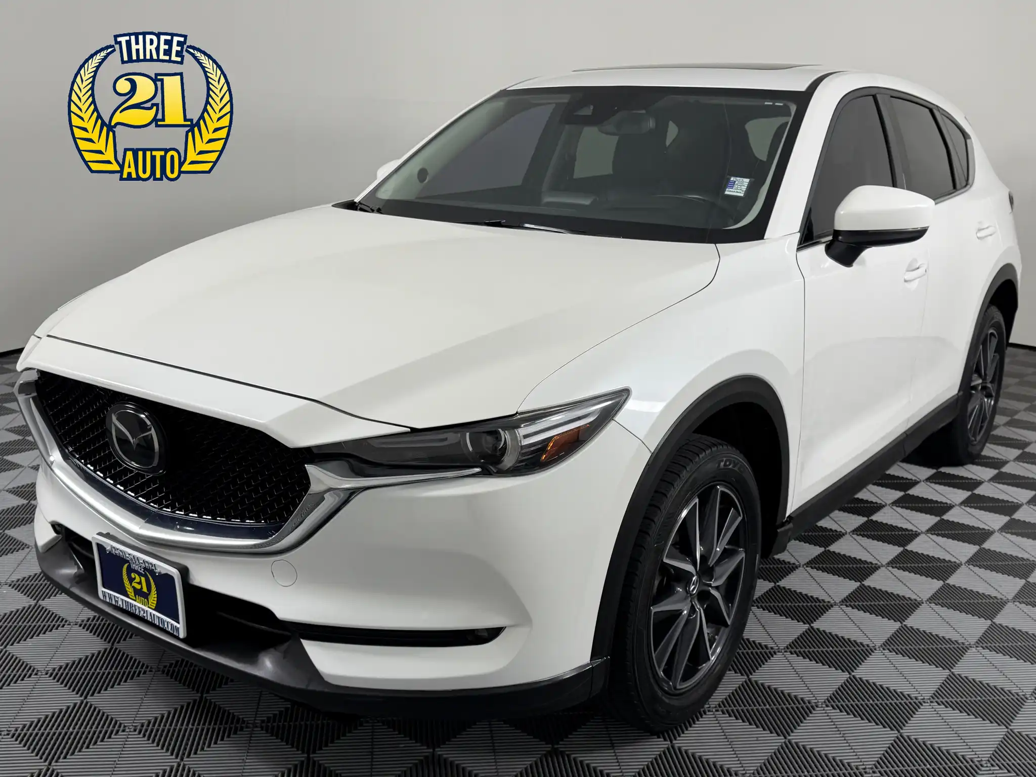 2017 Mazda CX-5 Grand Touring AWD Auto's photo