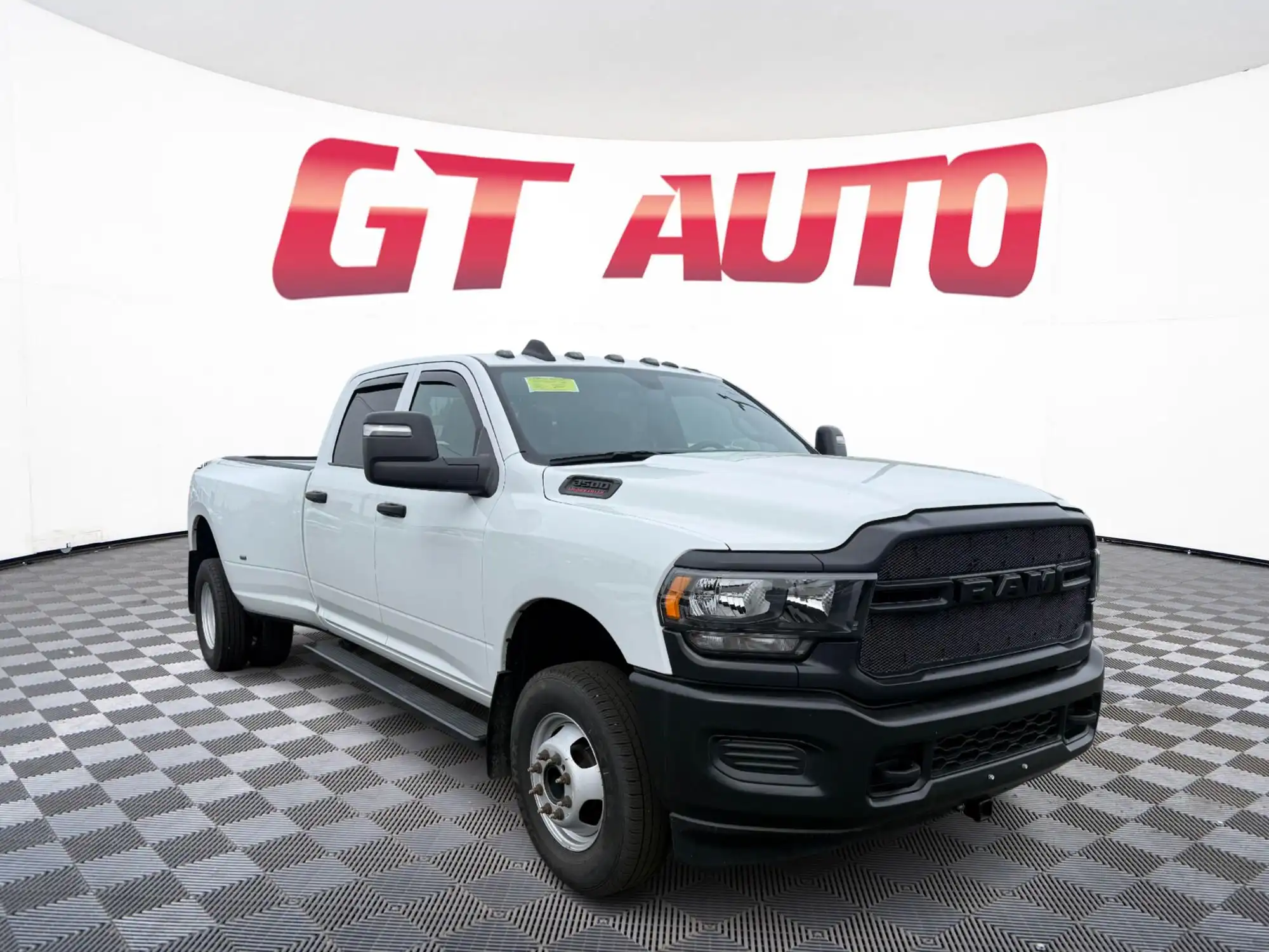 2024 RAM 3500 Tradesman 4X4 Crew Cab LWB's photo
