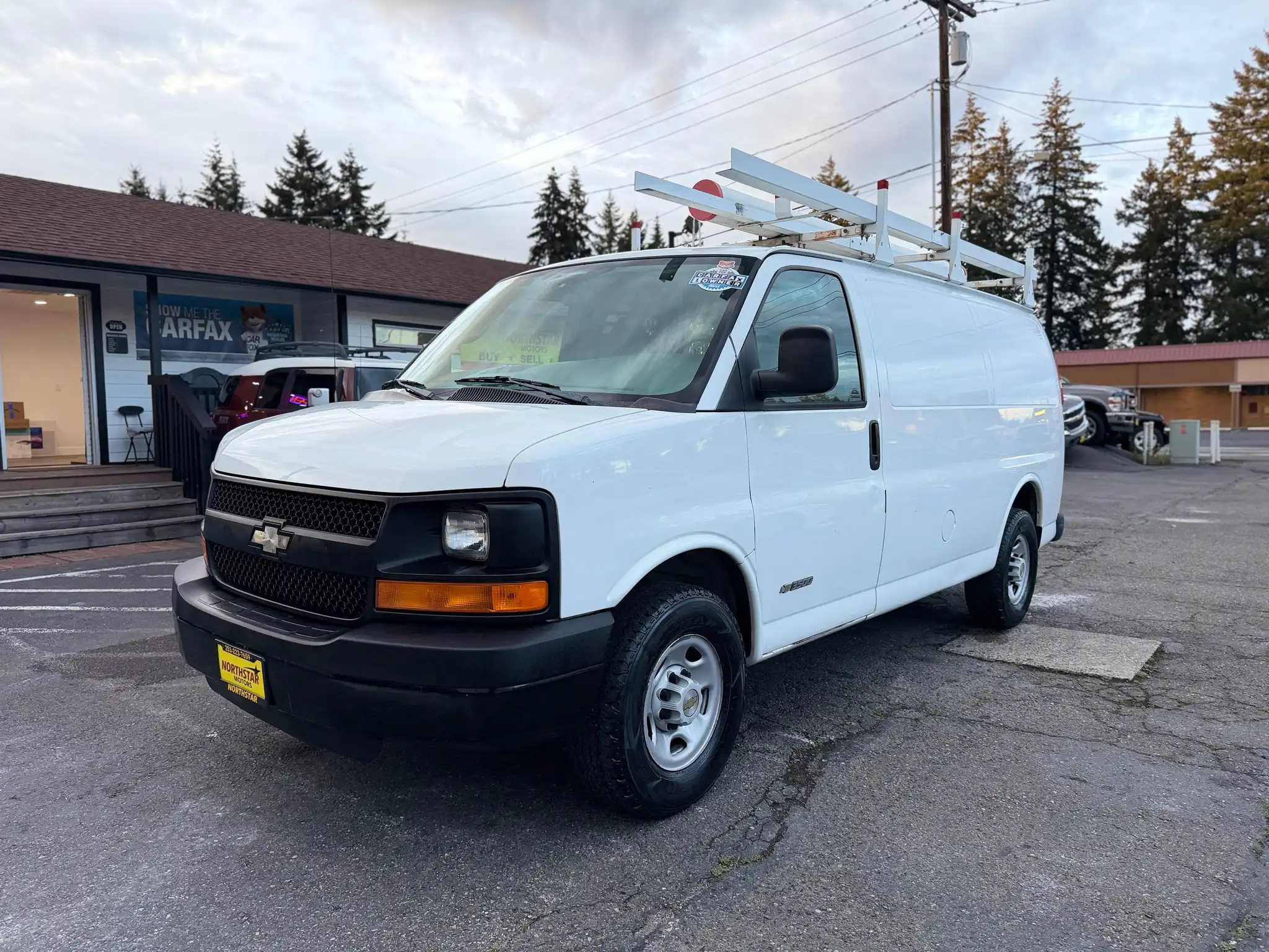 2005 Chevrolet Express HD 3500's photo