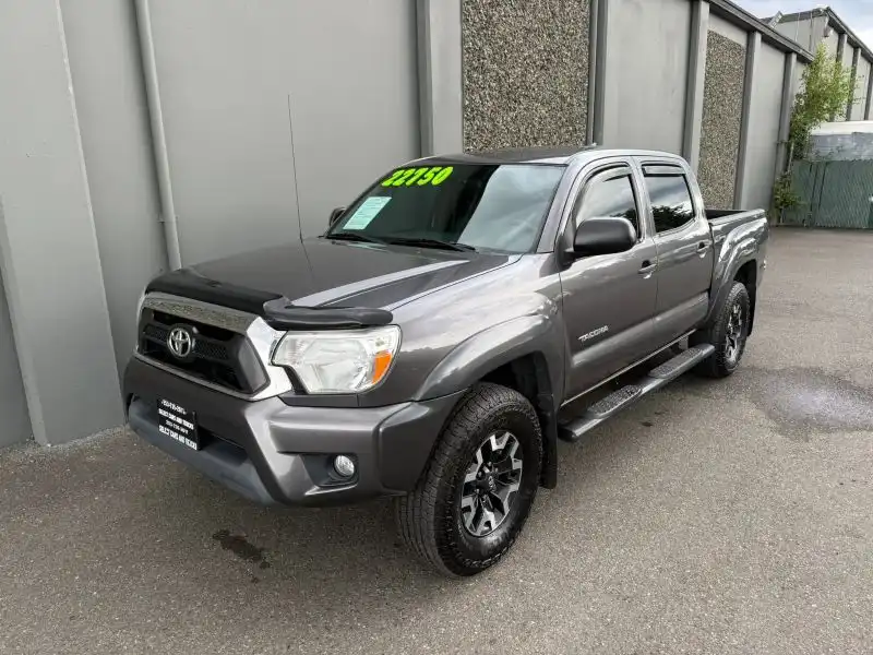 2015 Toyota Tacoma PreRunner Double Cab AT's photo