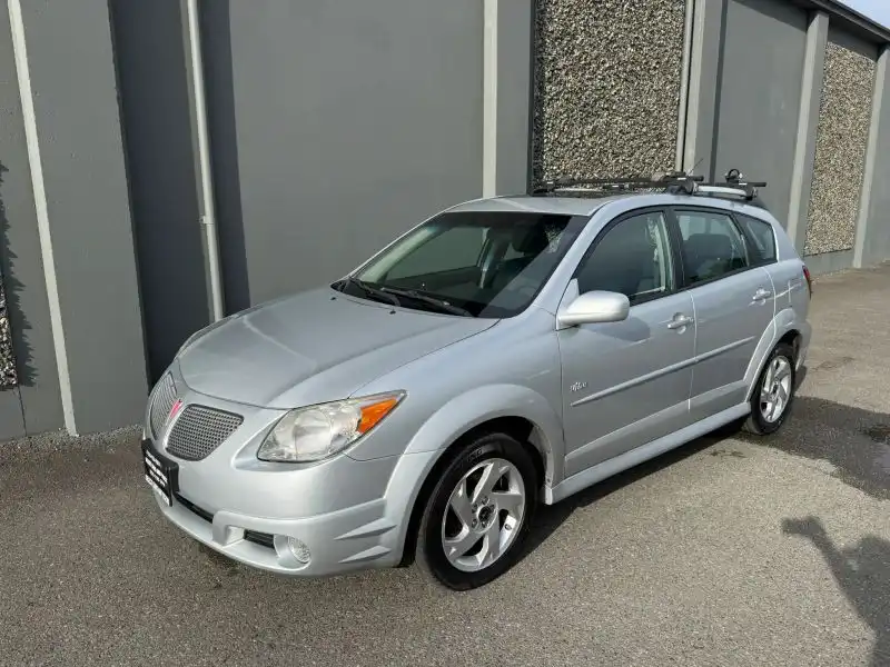 2008 Pontiac Vibe Base's photo