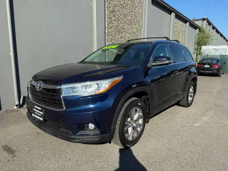 2015 Toyota Highlander XLE 4WD V6's photo