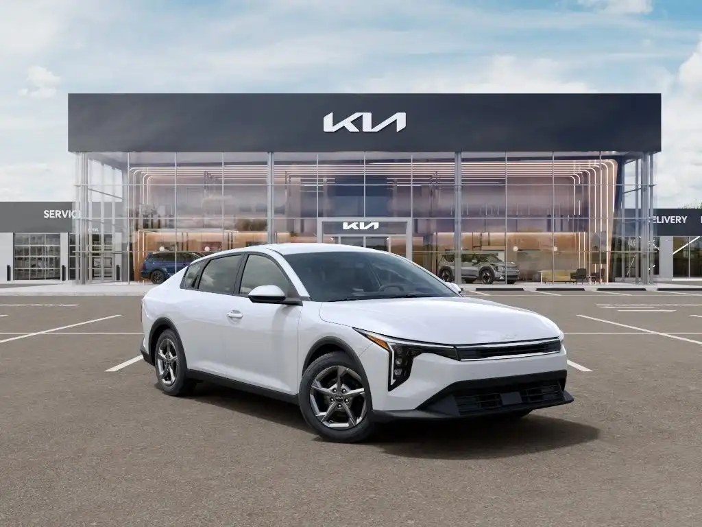 2026 Kia K4 LXS AT's photo