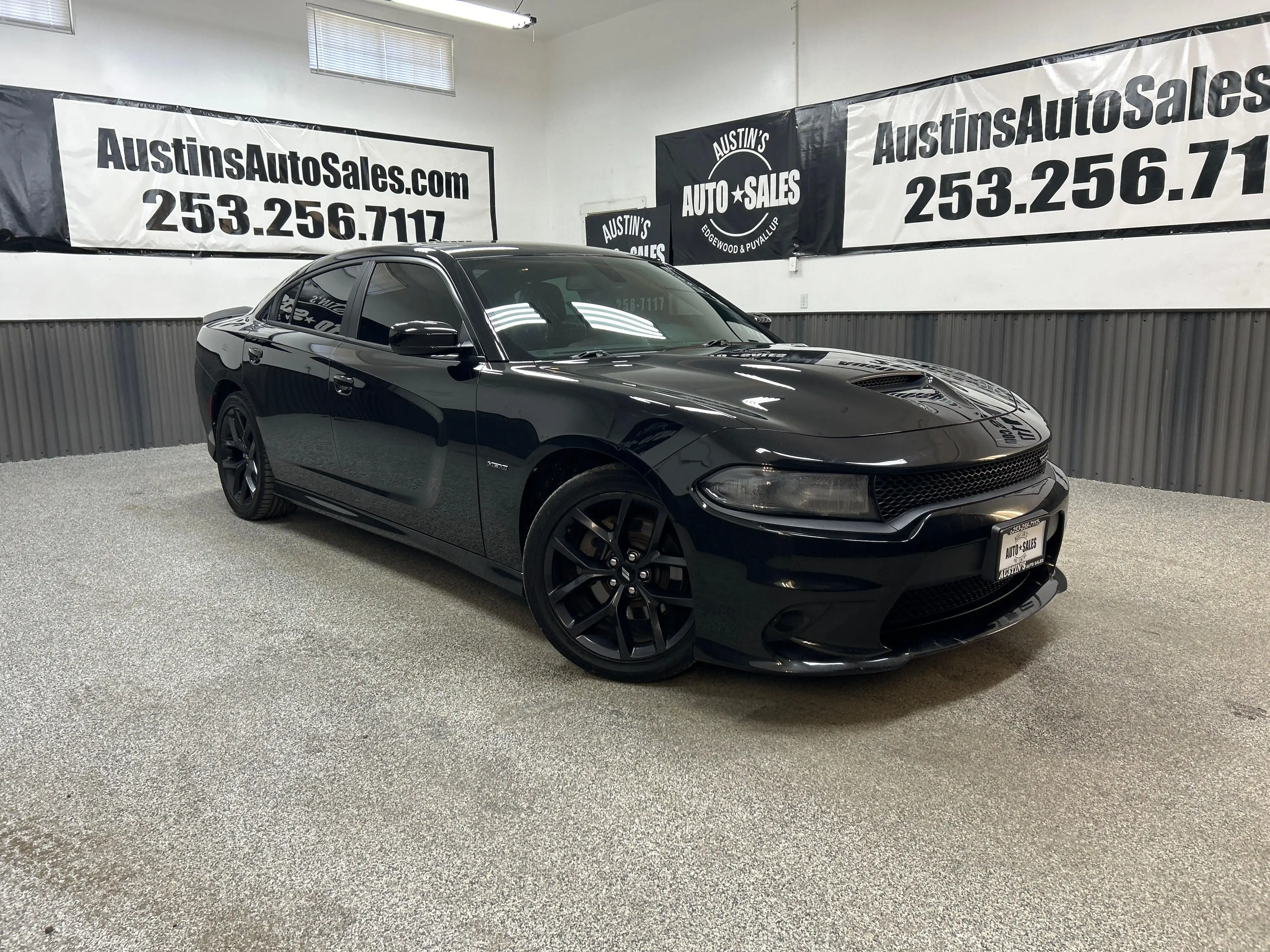 2019 Dodge Charger R/T Plus's photo