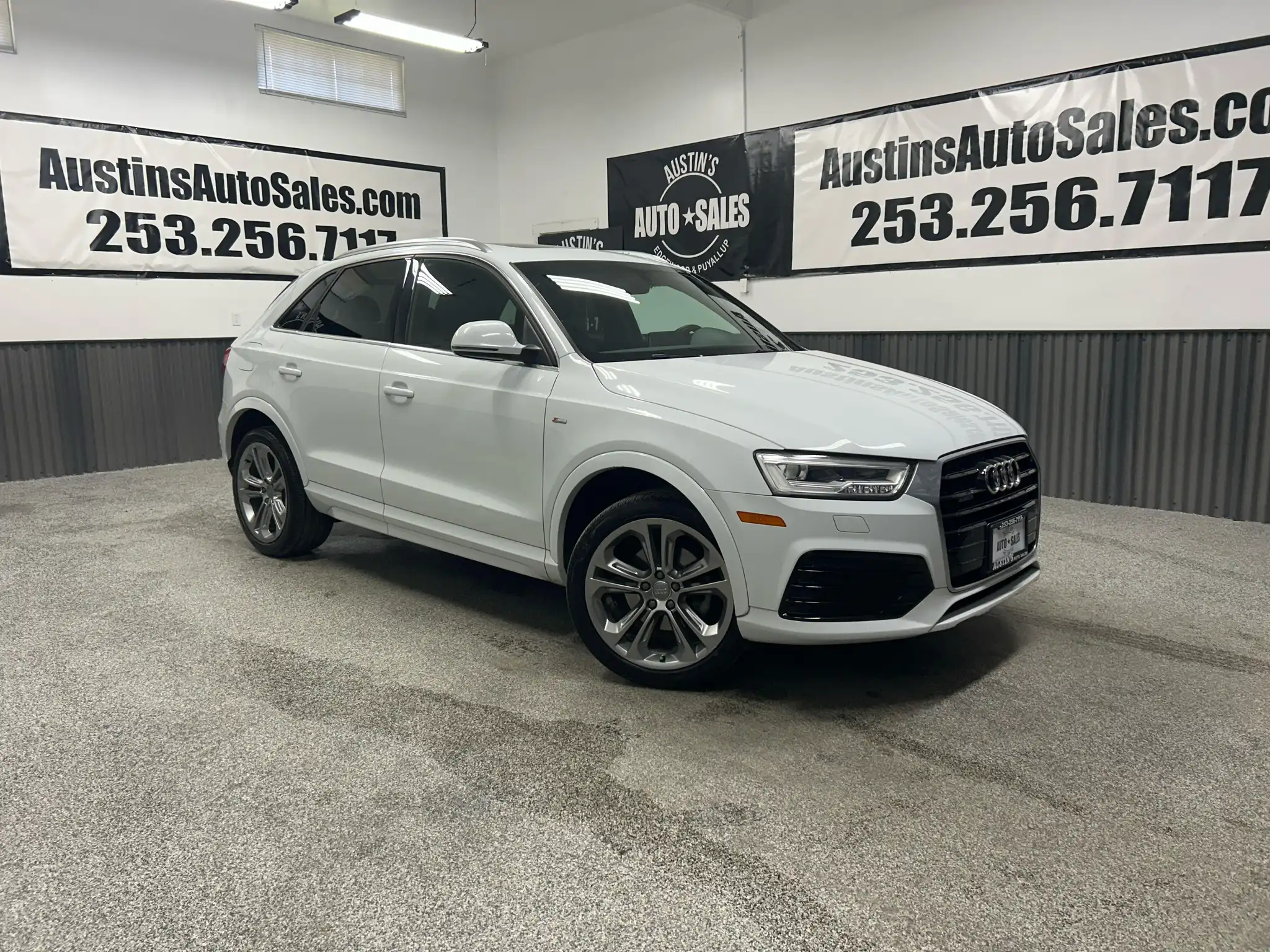 2016 Audi Q3 2.0T quattro tiptronic Prestige's photo