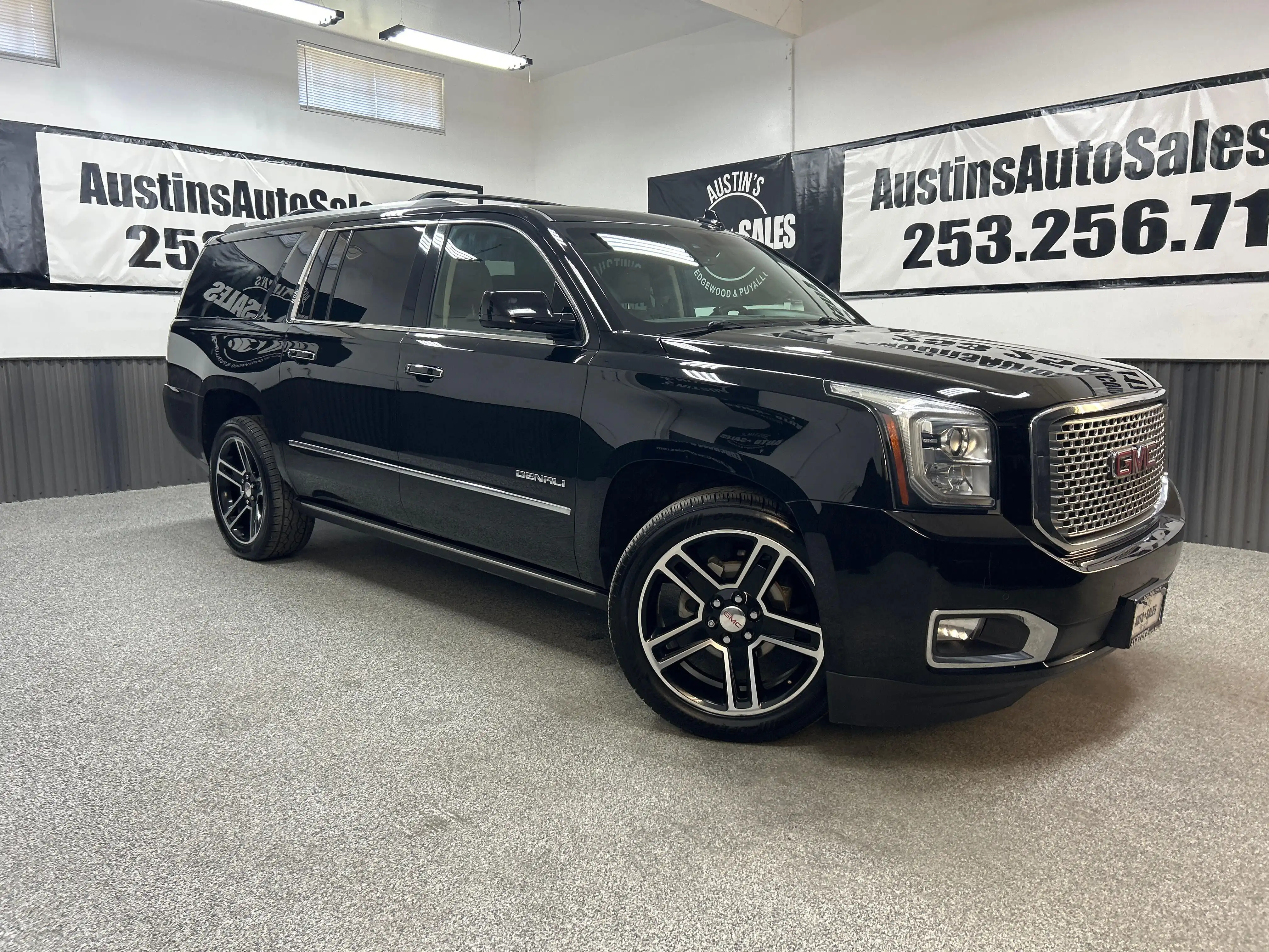 2015 GMC Yukon Denali AWD's photo