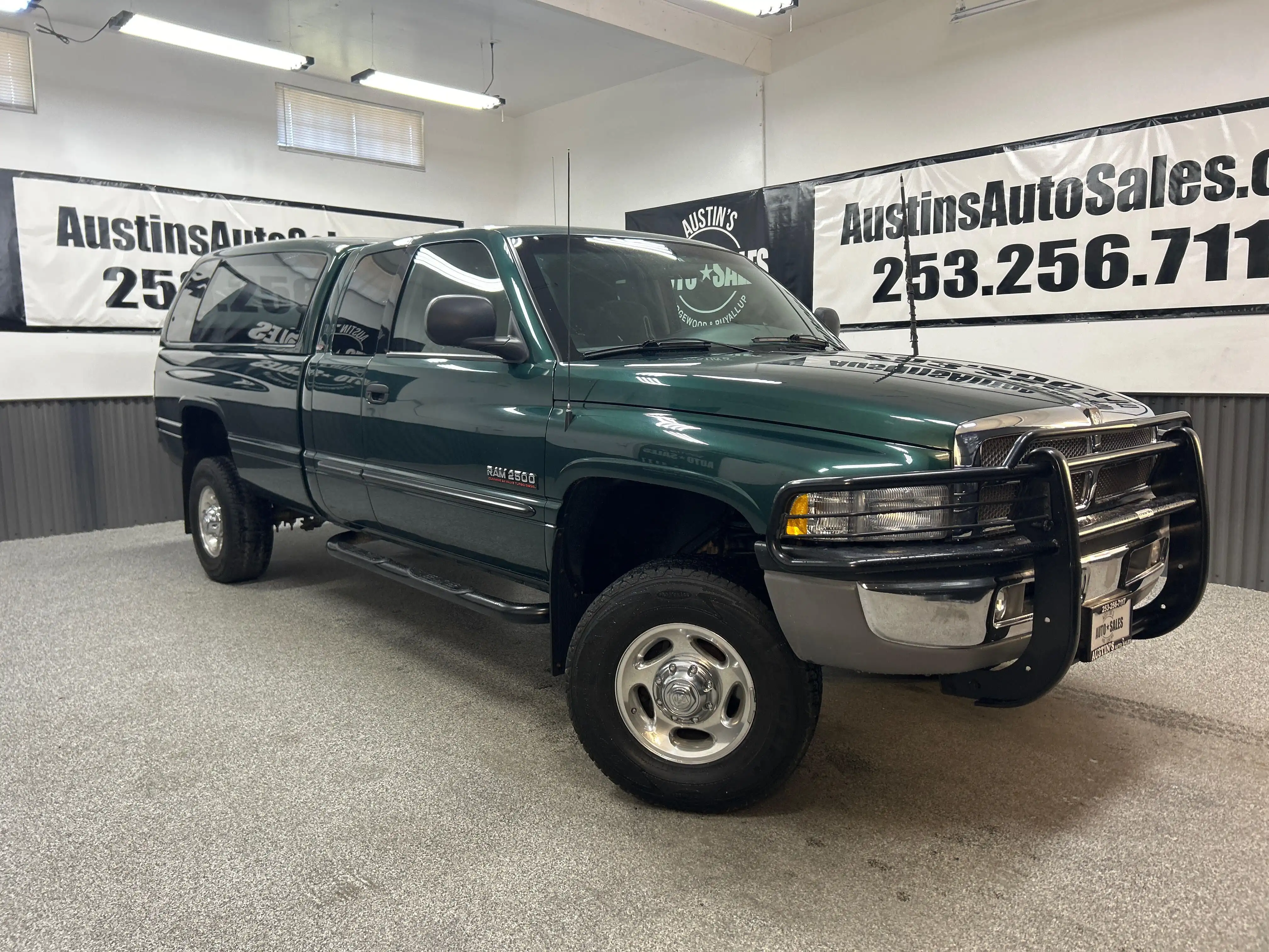 2002 Dodge Ram 2500 SLT+ 4X4 QUAD CAB SWB's photo