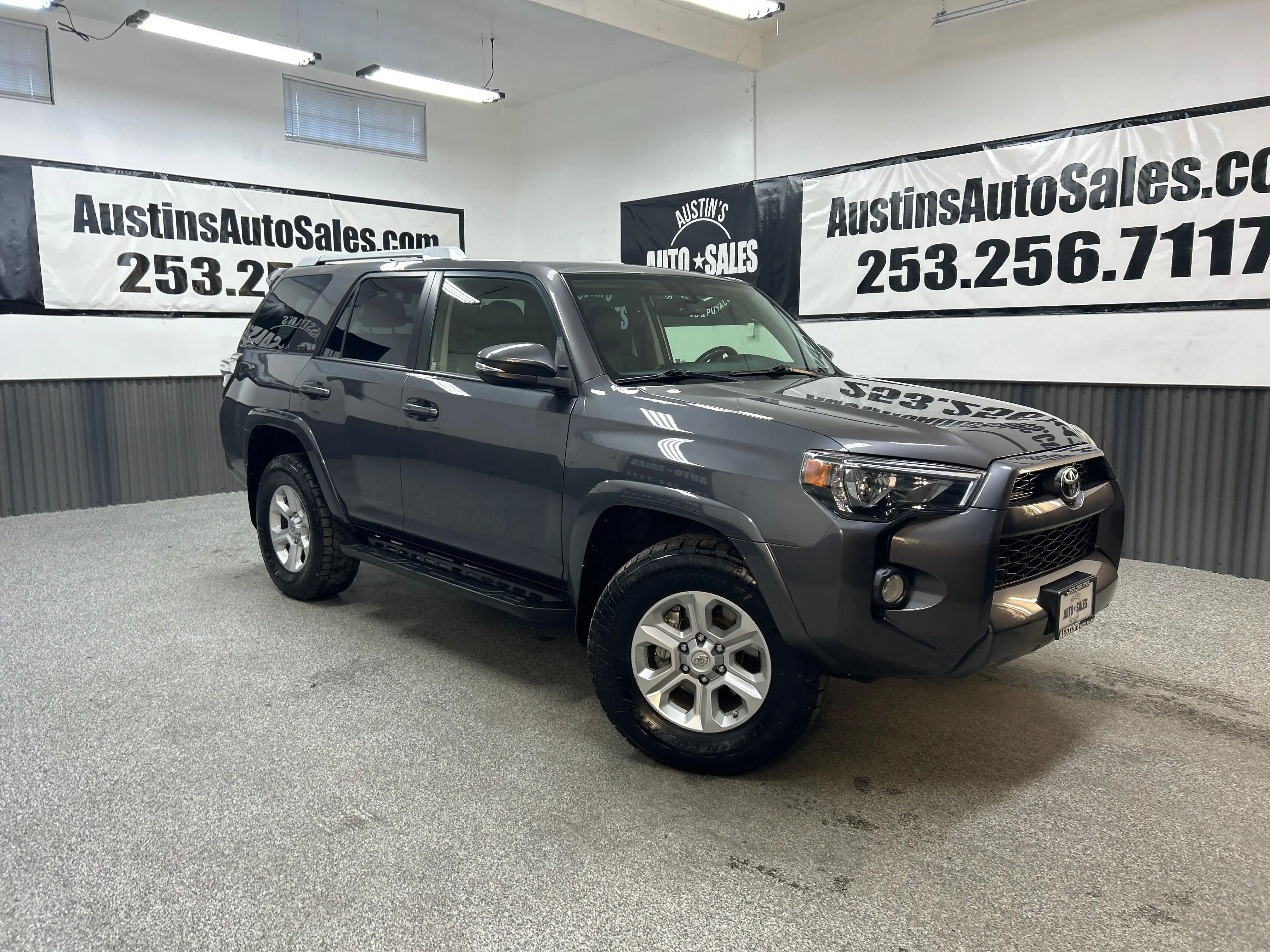 2014 Toyota 4Runner SR5 4x4 V6's photo