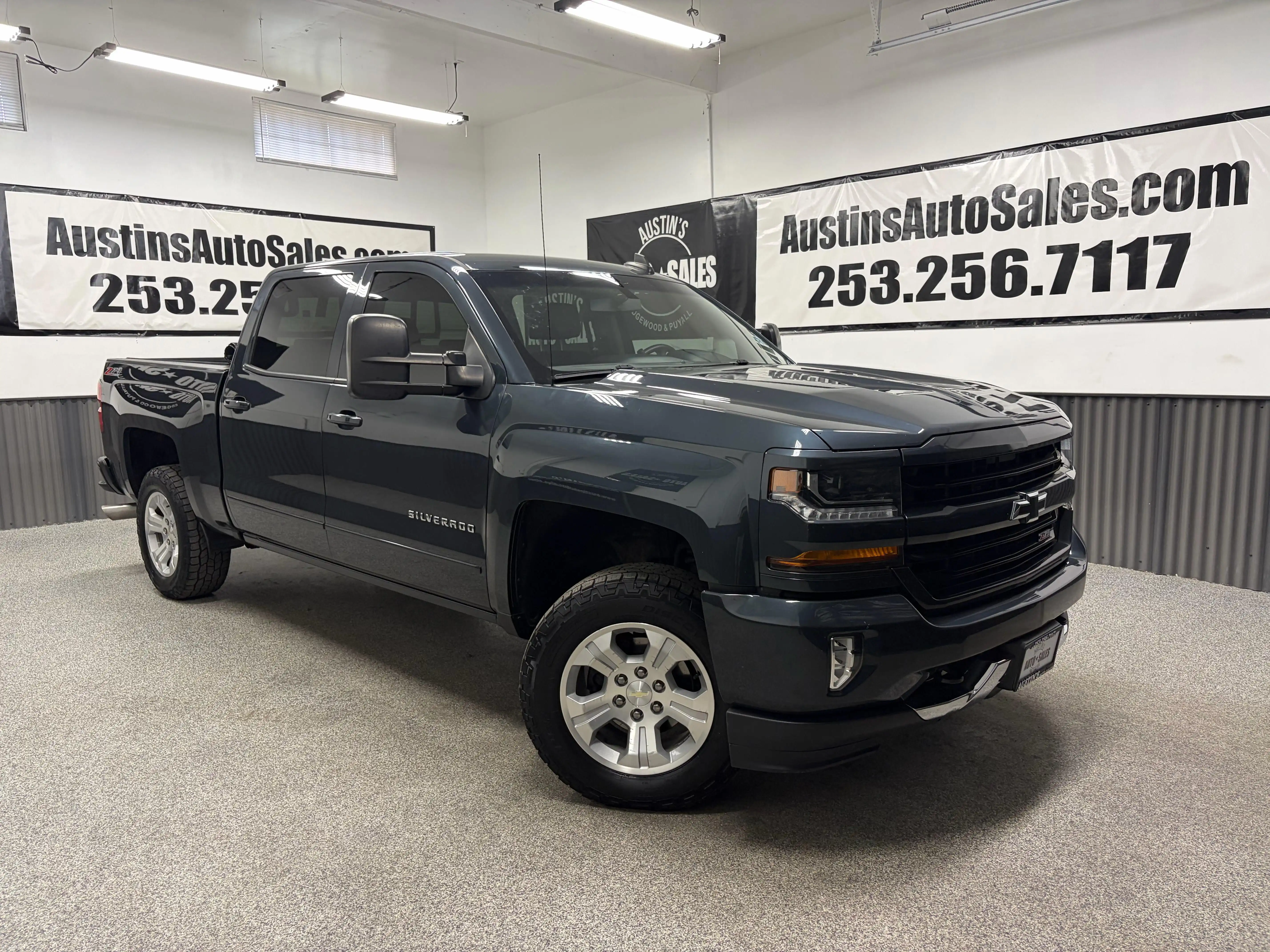 2017 Chevrolet Silverado 1500 LT Z71 4X4 Crew Cab Short Box's photo