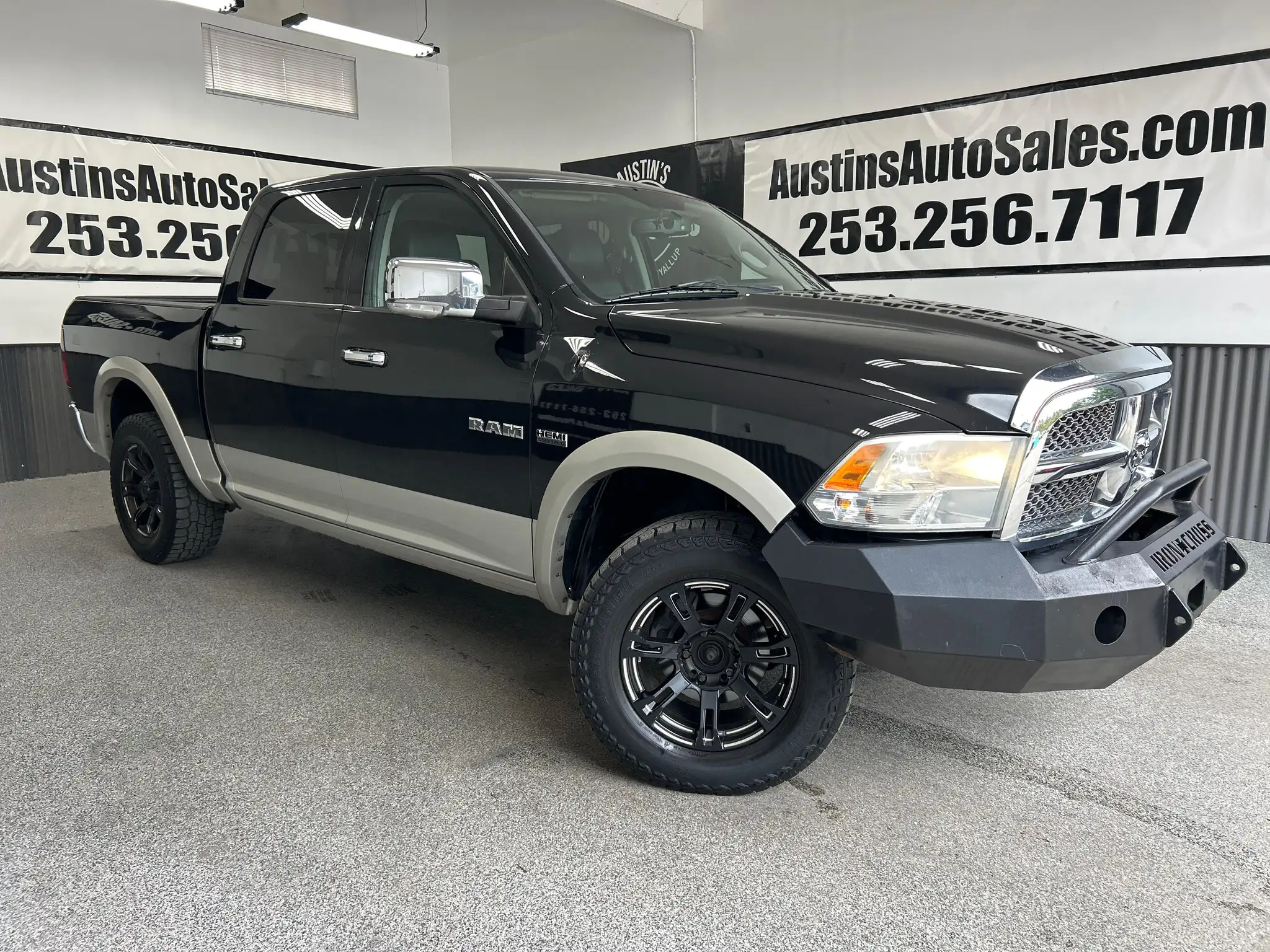 2010 RAM 1500 Laramie 4WD Crew Cab's photo