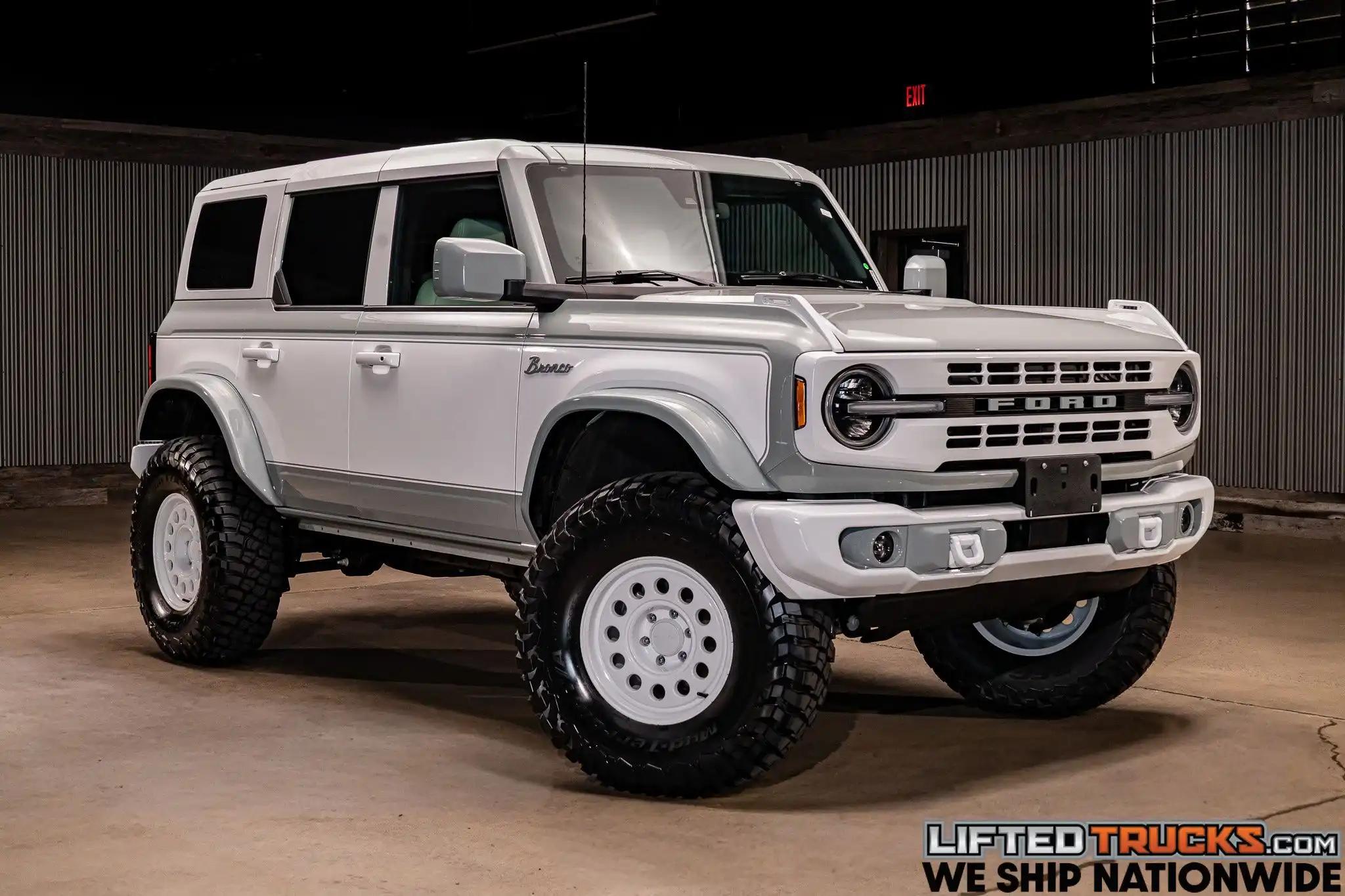 2023 Ford Bronco Heritage Edition's photo